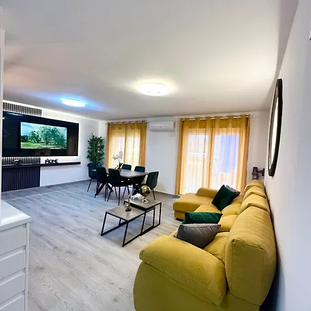 شقة La Luna By The Sea لقنت