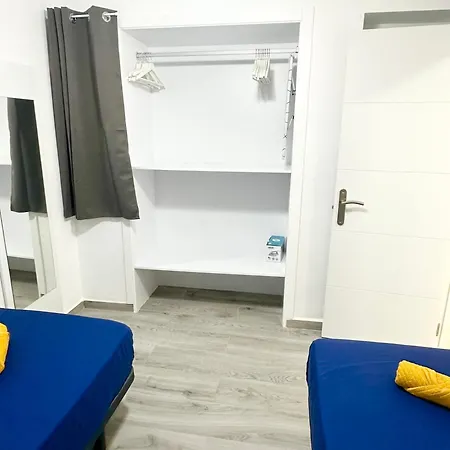 La Luna By The Sea شقة