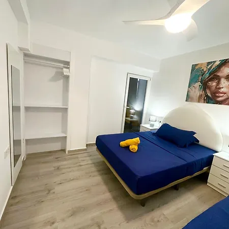 La Luna By The Sea شقة