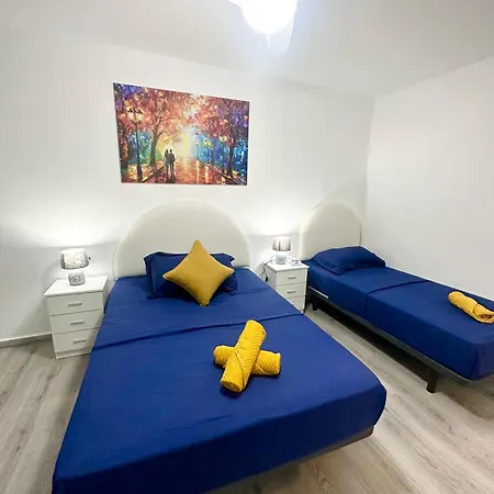 Apartament La Luna By The Sea *