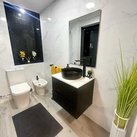 Apartamento La Luna By The Sea *